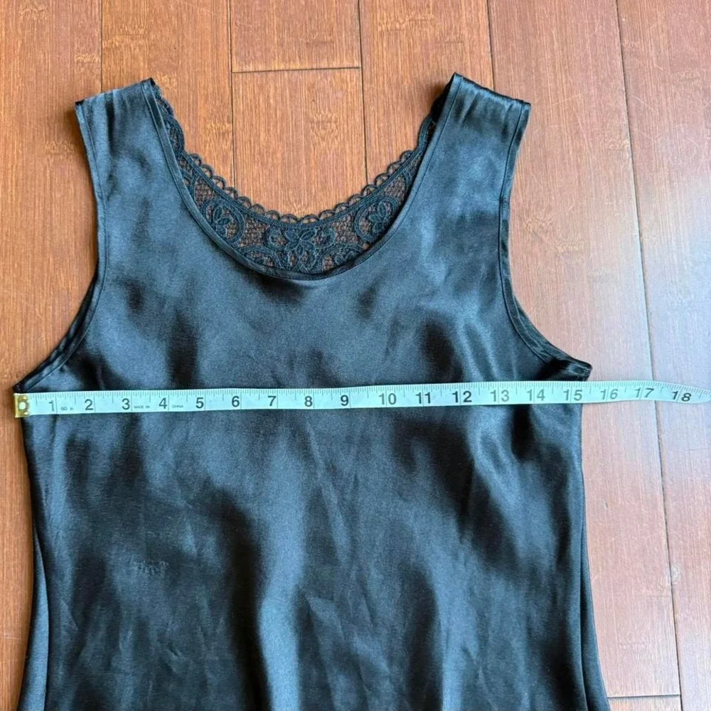 Black Lace Trim‎ Tank